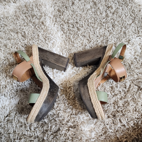 Hunter Gonave Wood Heel Sandals - Picture 4 of 16